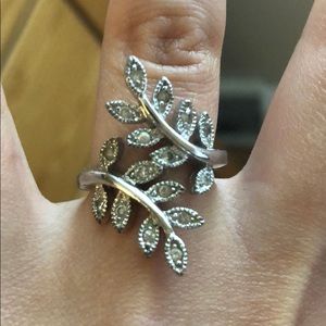 Silver leaf ring, size 7